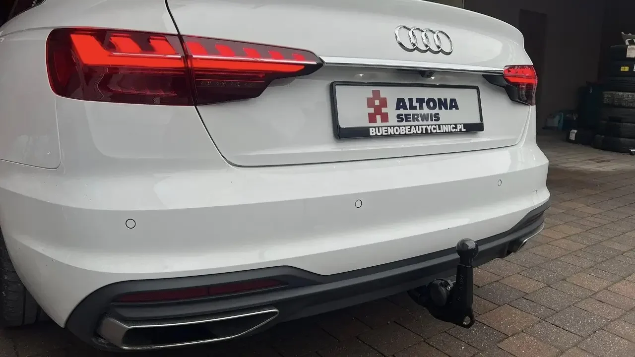 Montaż oryginalnego haka holowniczego w Audi A4 B9 Sedan 2022